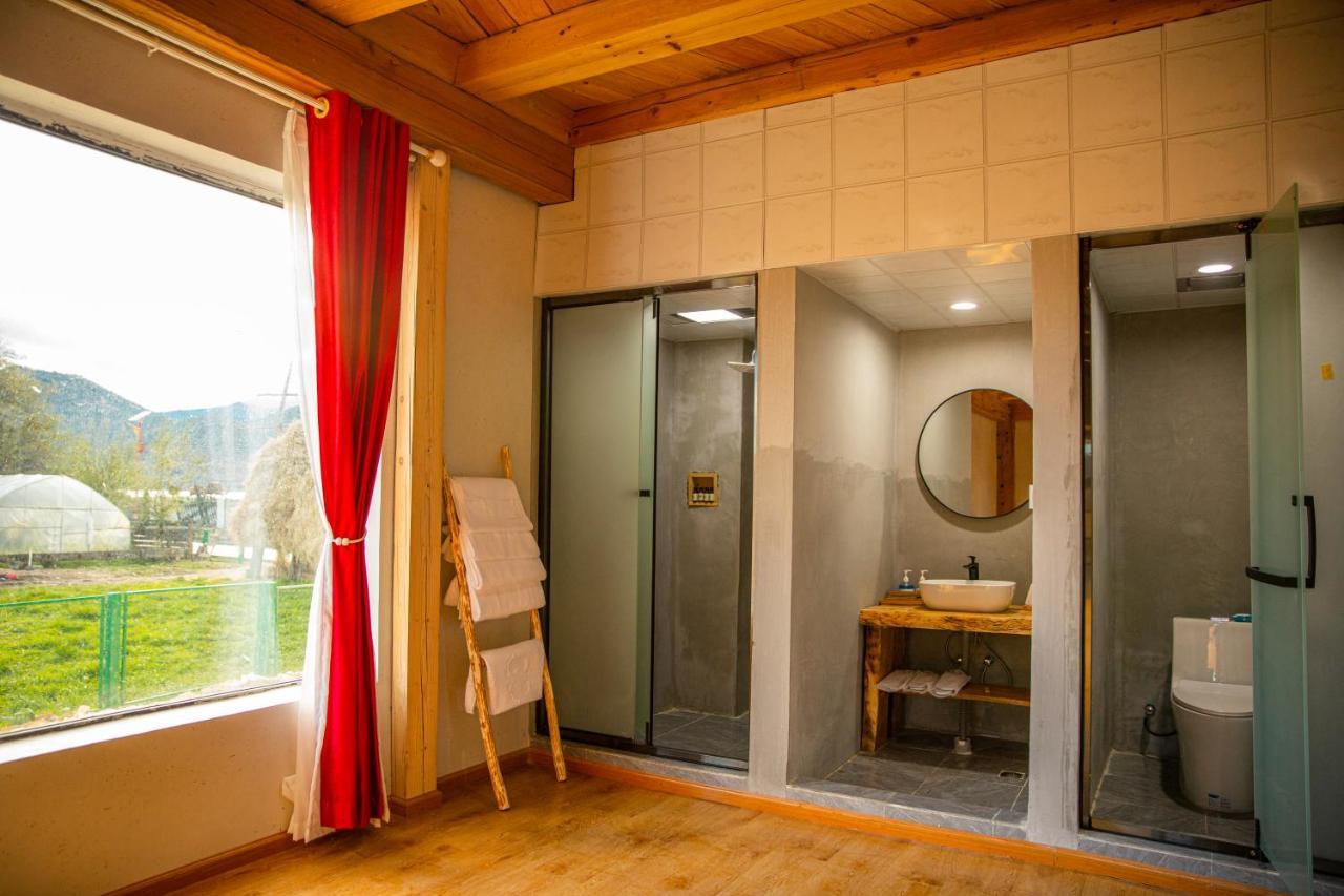 Aurora Hotel Shangri-La Dış mekan fotoğraf